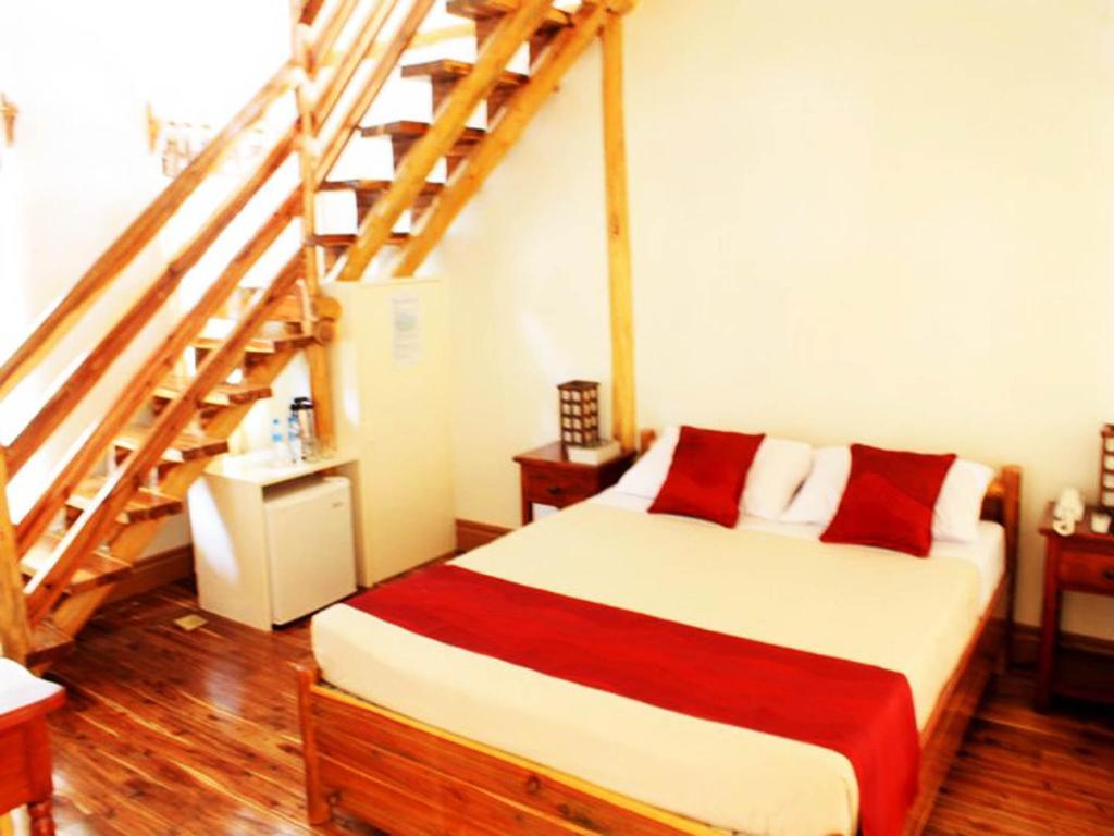 Palo Alto Bed & Breakfast Puerto Princesa Habitación foto